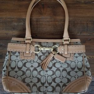 Vintage Coach purse in classic colors